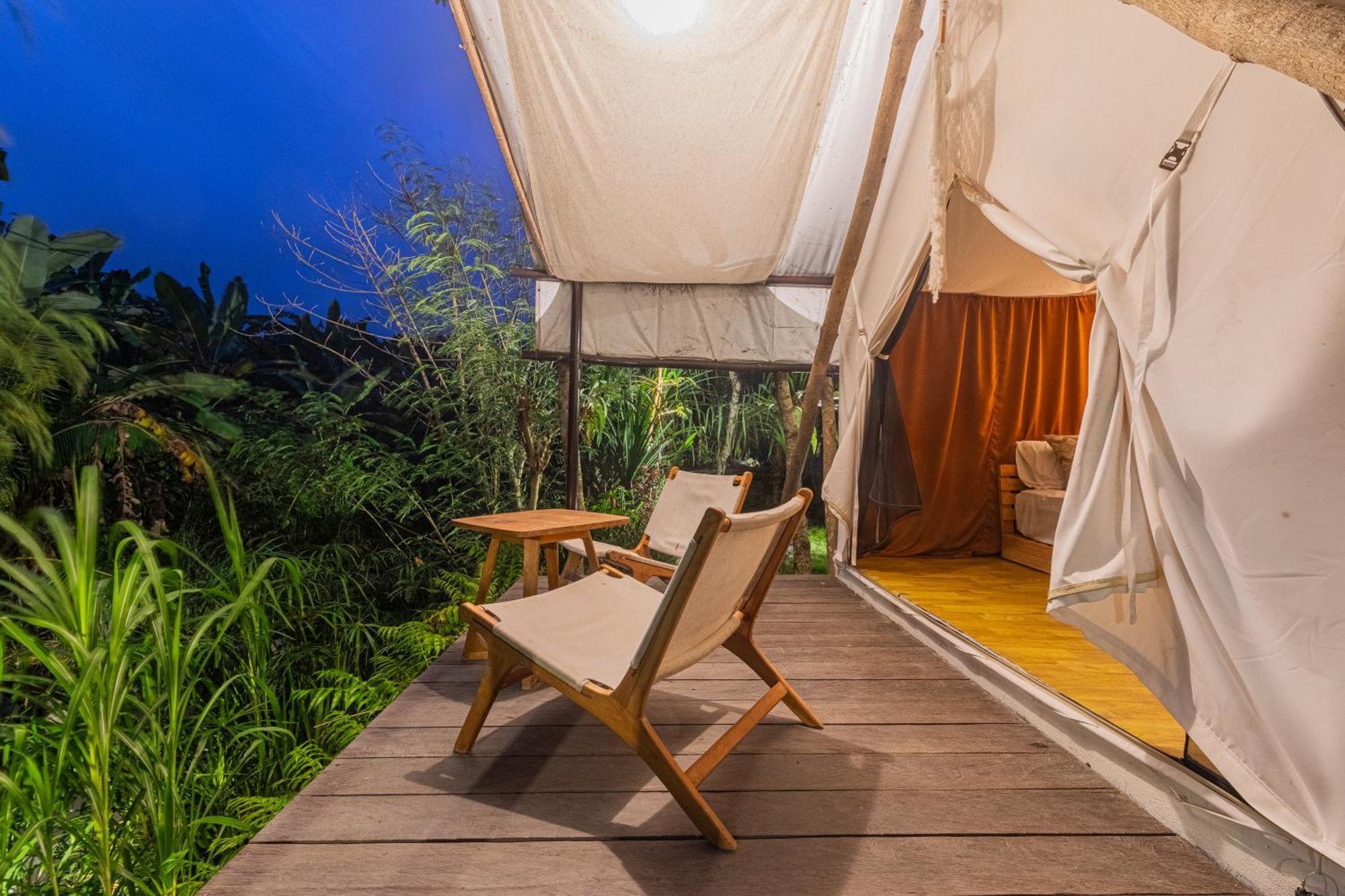 Camani Glamping Hotel Karangasem  Ruang foto